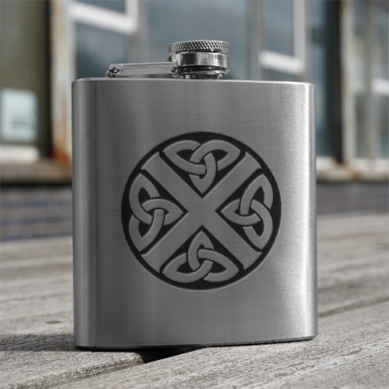 HF6 CS - 6oz Stainless Steel Hip Flask Celtic Saltire HF6 CS - 6oz Stainless Steel Hip Flask Celtic Saltire